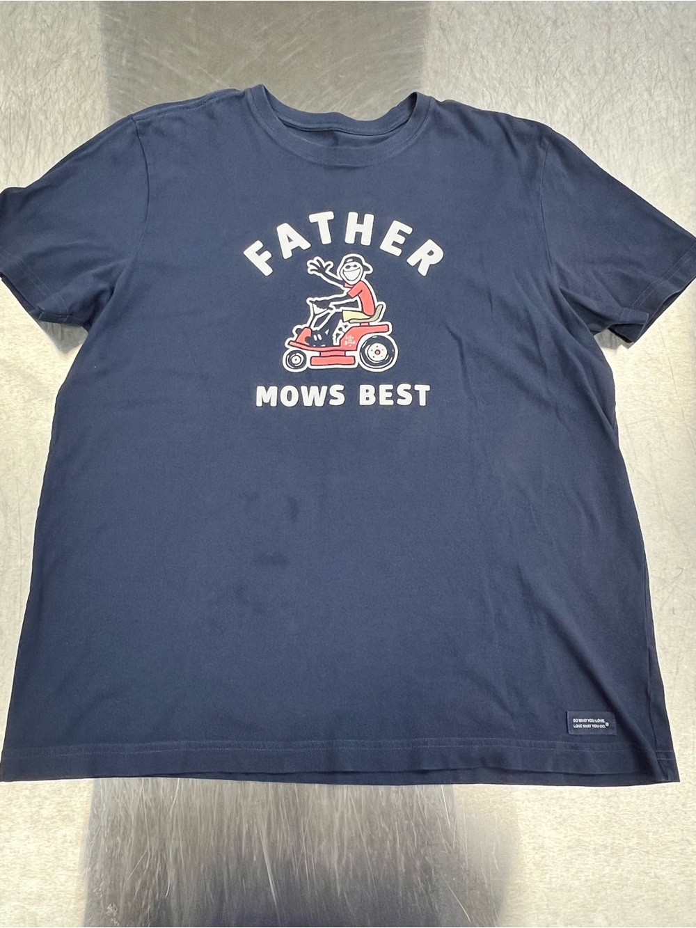 Life Is Good Navy "Father Mows Best" Graphic Tee Men’s L